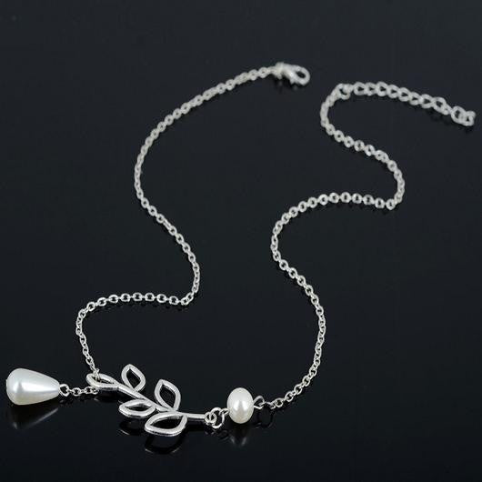 Leaf Pearl Lariat Necklace